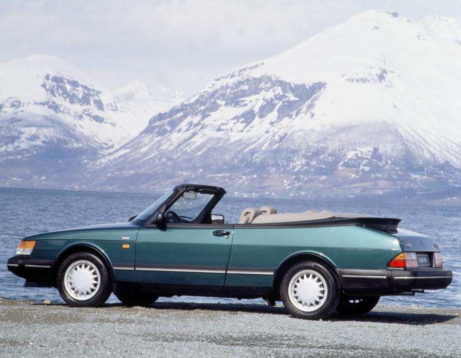  Saab 900 1992 года  (фото 2 из 8)